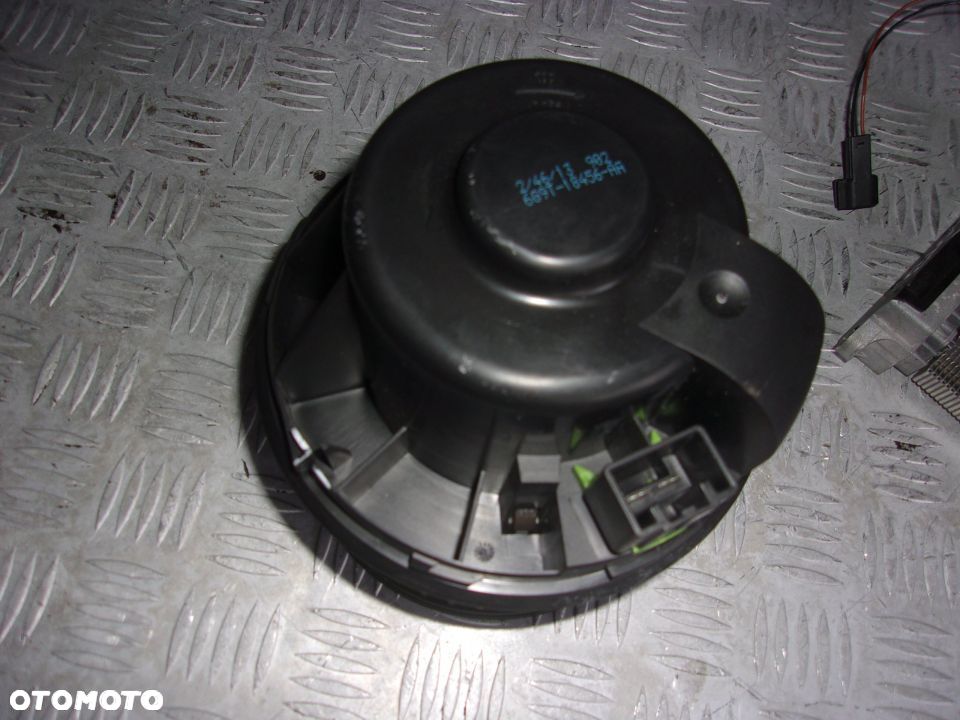 WENTYLATOR NAWIEWU FORD MONDEO MK4 LIFT 13r - 2