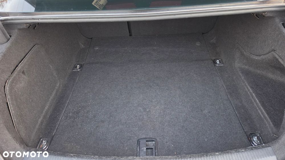 Audi A4 Limousine - 23