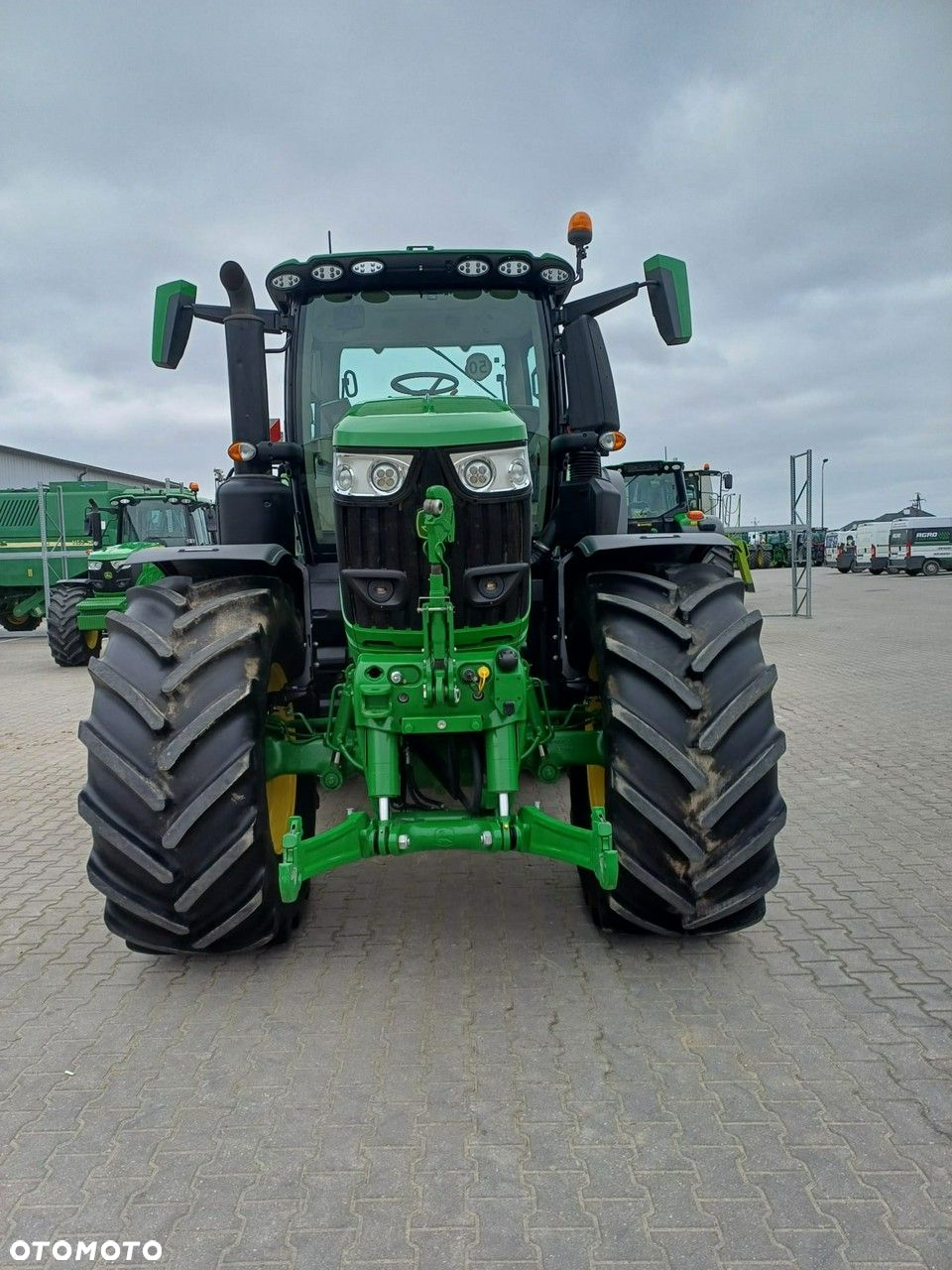 John Deere 6R250 - 7