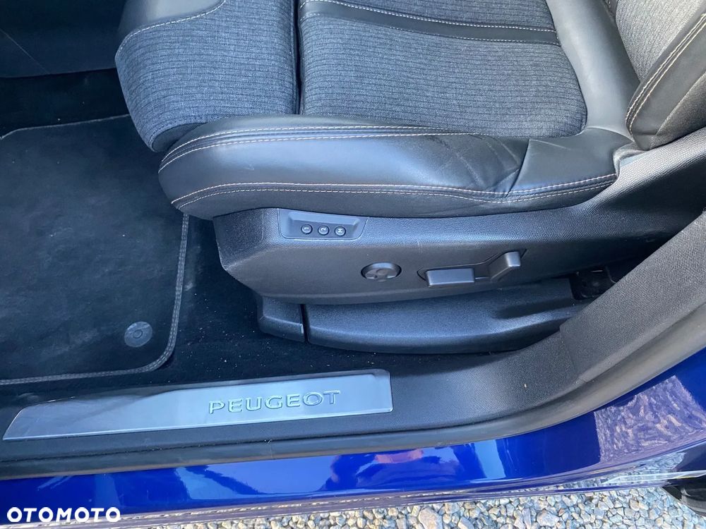 Peugeot 3008 BlueHDi 150 Stop & Start Business-Line - 23