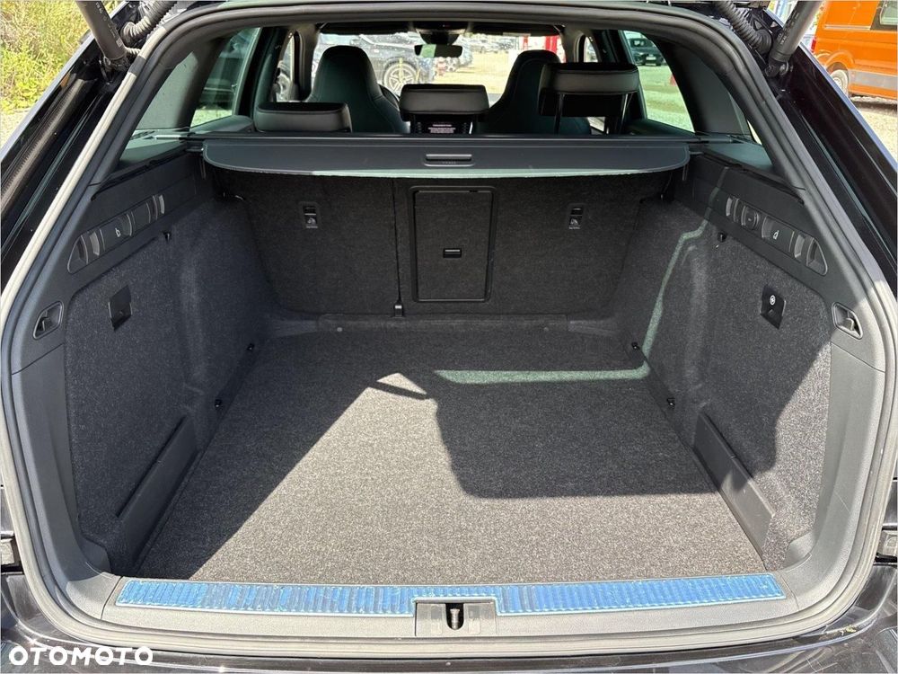 Skoda Superb 2.0 TDI SCR 4x4 Sportline DSG - 18