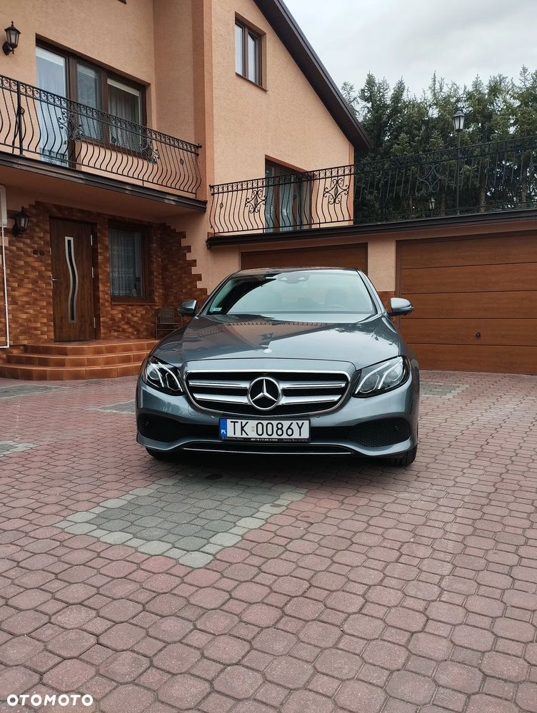 Mercedes-Benz Klasa E 200 9G-TRONIC - 2