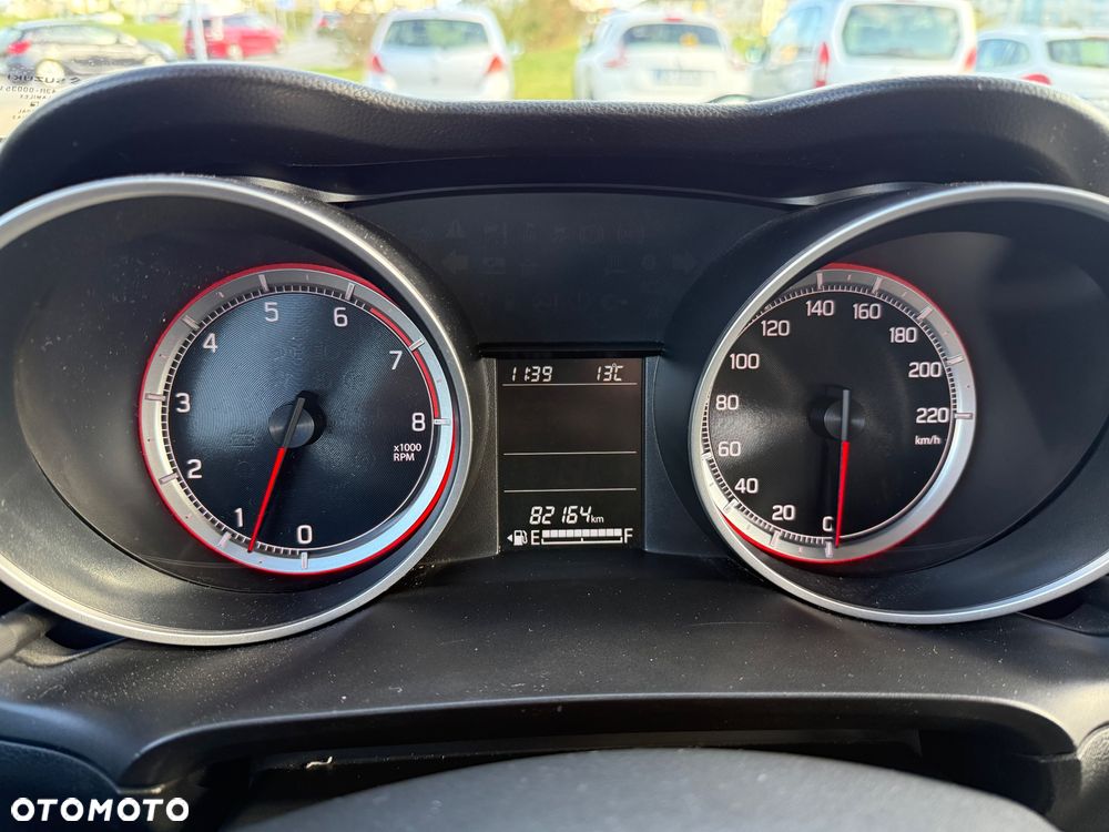 Suzuki Swift 1.2 Premium - 12
