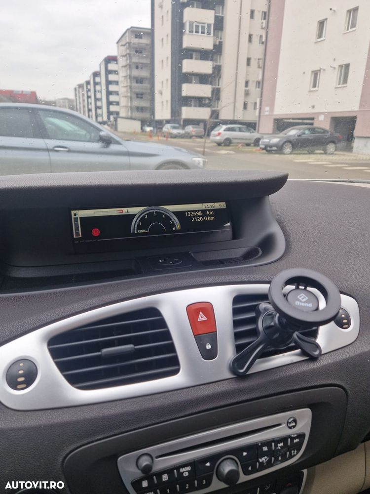 Renault Scenic 1.9dCi Privilege - 3