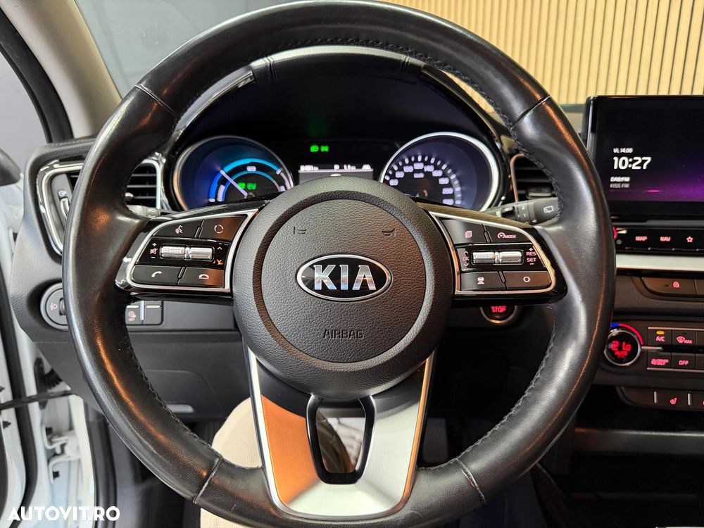 Kia Ceed 1.6 GDI DCT OPF Inspiration - 10