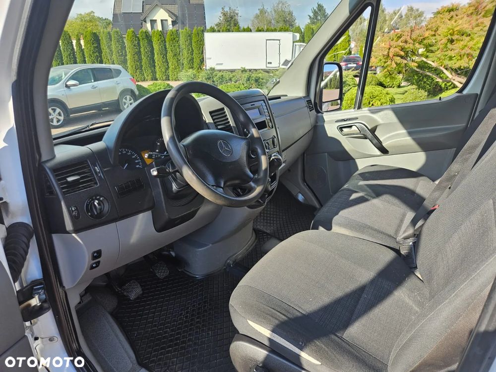 Mercedes-Benz SPRINTER - 12