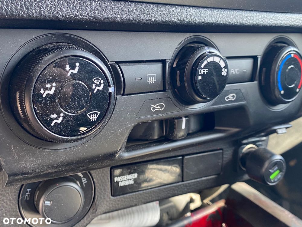 Isuzu D-Max 1.9 DC L - 26
