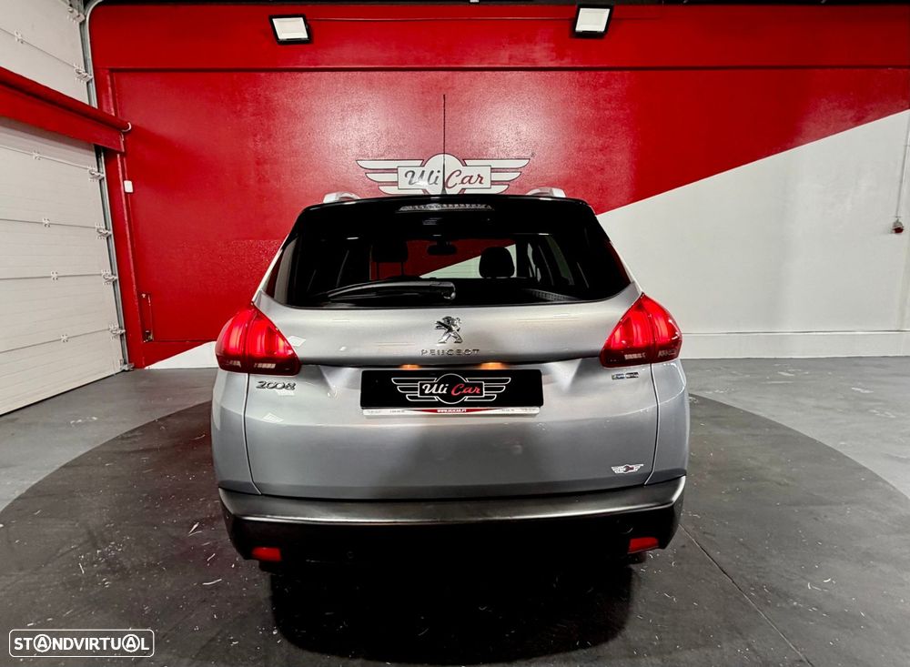 Peugeot 2008 1.2 PureTech Style - 48