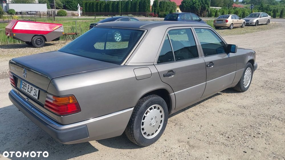 Mercedes-Benz W124 (1984-1993) - 3