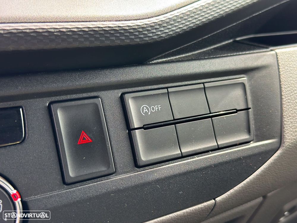 VW Transporter 2.0 TDI Longo Extra AC - 24