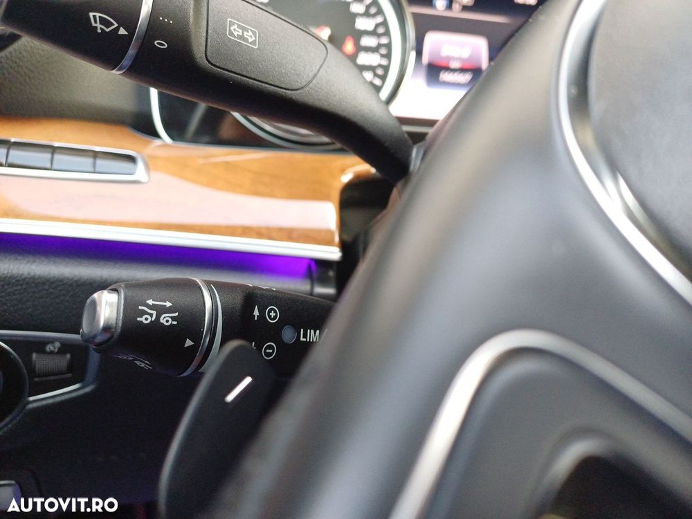 Mercedes-Benz E 220 d Aut. - 26