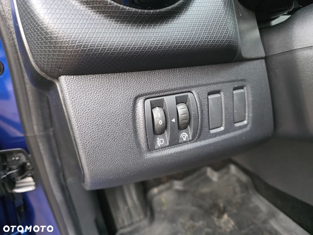 Renault Clio 1.2 16V Alize - 9