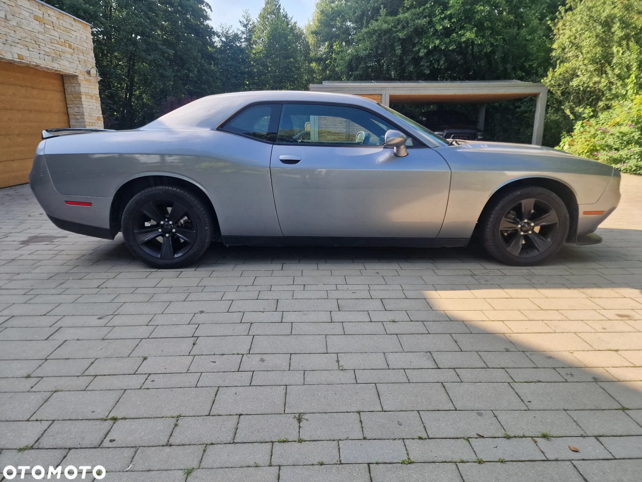 Dodge Challenger - 3
