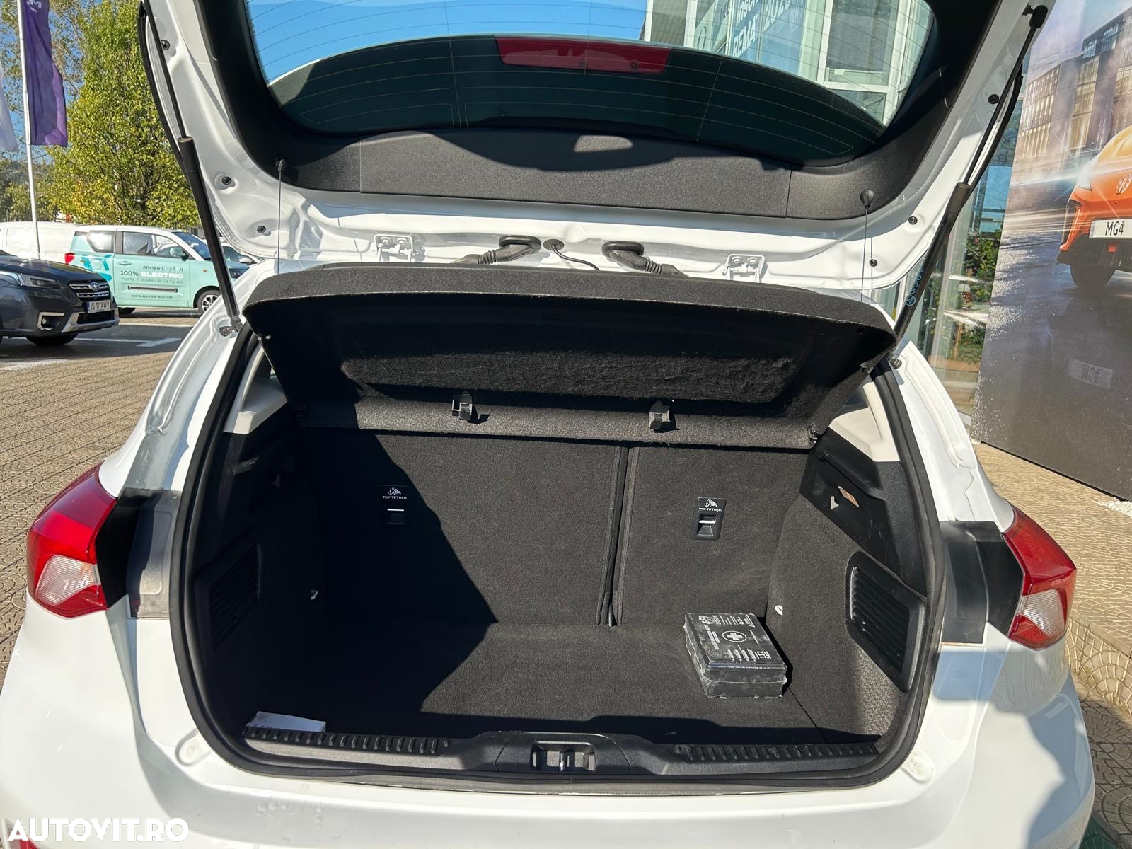 Ford Focus 1.0 EcoBoost Trend Edition - 10