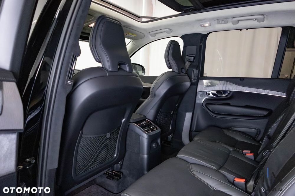 Volvo XC 90 T8 AWD Plug-In Hybrid Ultimate Bright 7os - 23