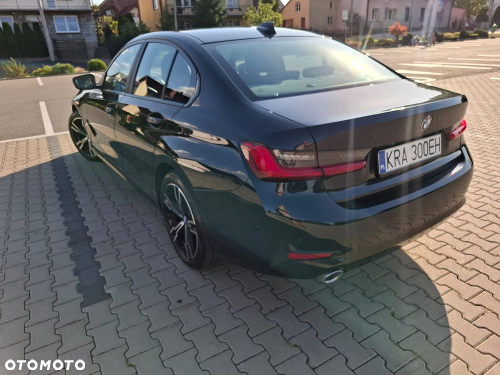 BMW Seria 3 320d mHEV - 3