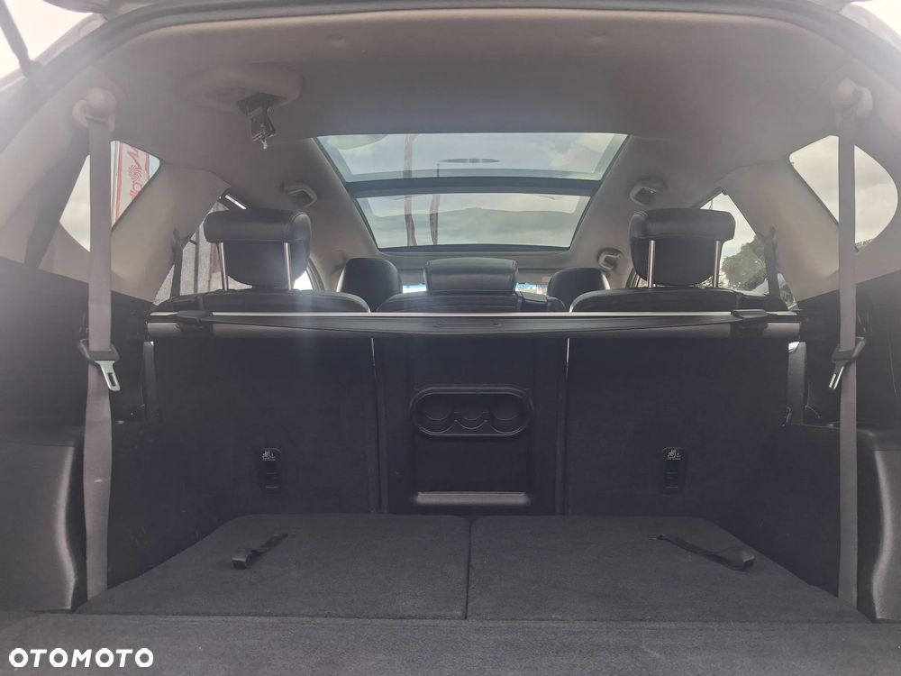 Kia Carens 1.7 CRDi M 7os - 14