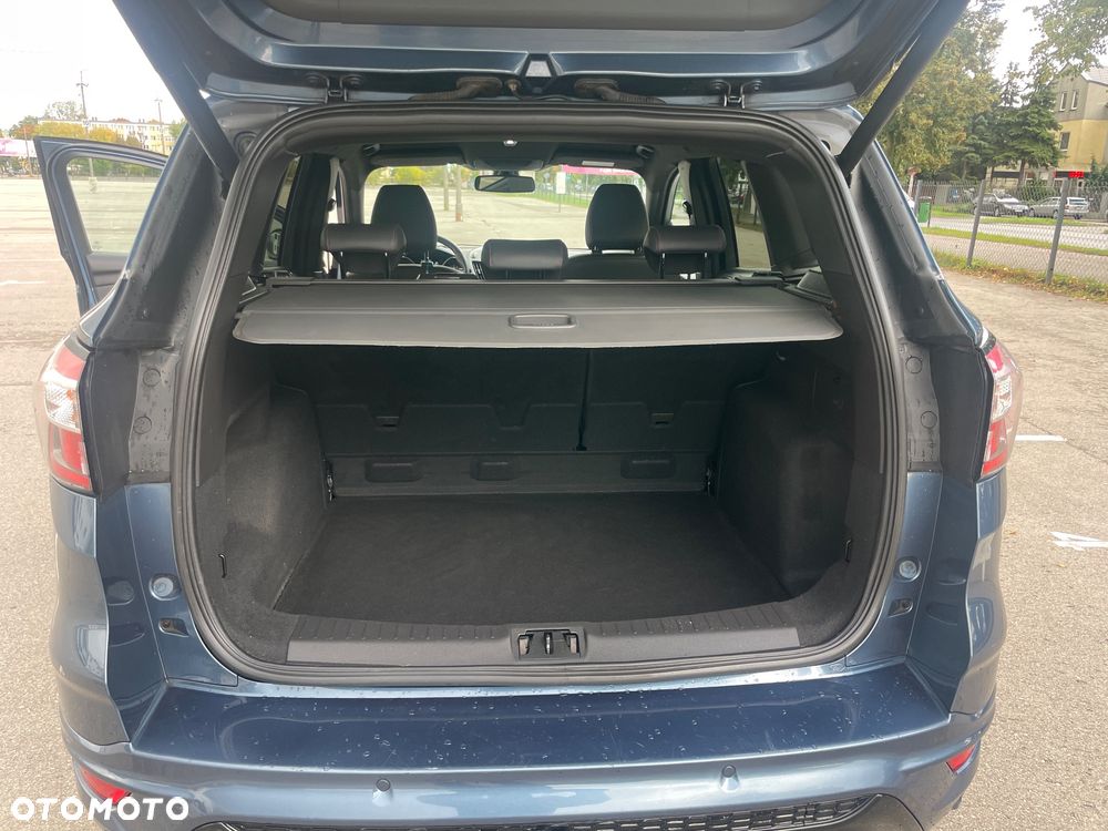 Ford Kuga 2.0 TDCi 2x4 ST-Line - 26