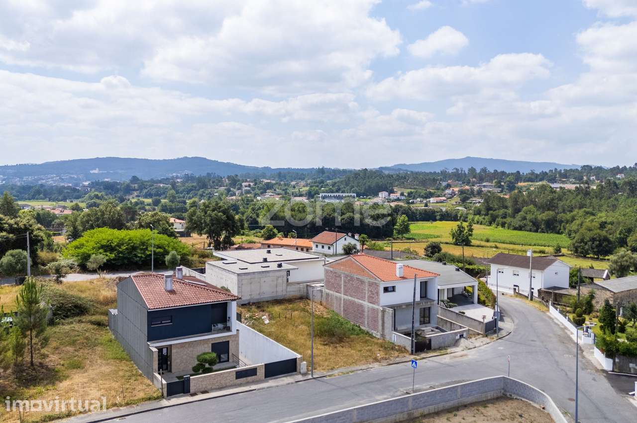 Lote de Terreno para Moradia Geminada | Cabanelas – Vila Verde - Grande imagem: 3/19