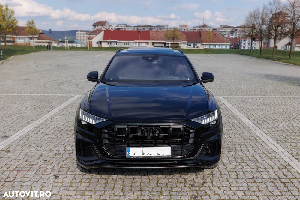 Audi Q8 - 2