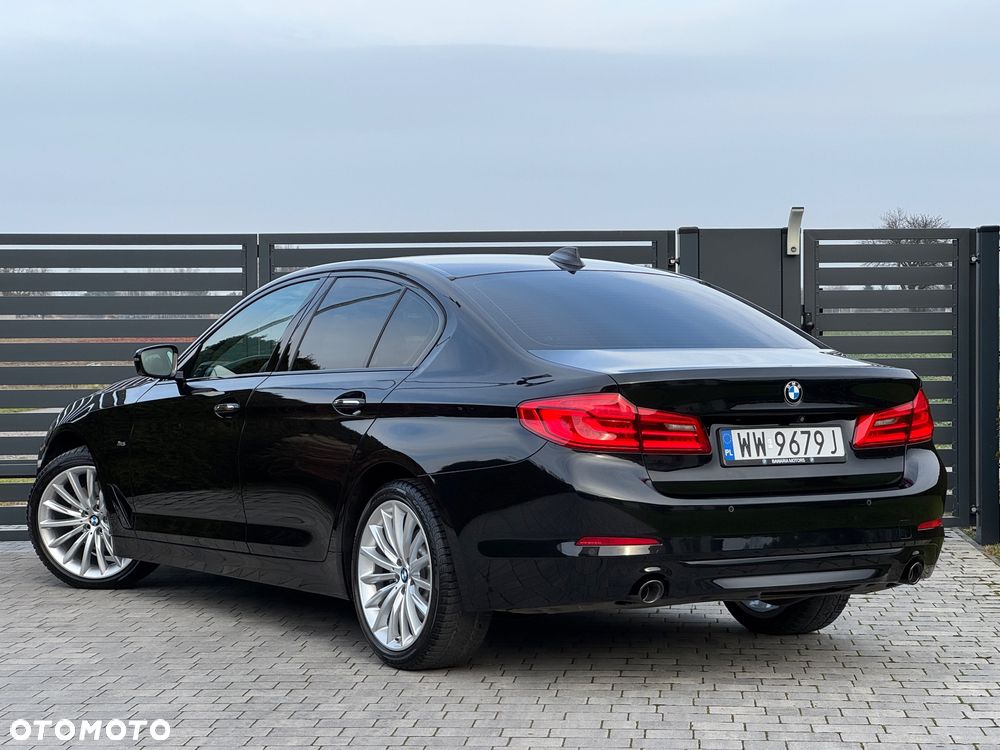 BMW Seria 5 520d Sport Line - 4
