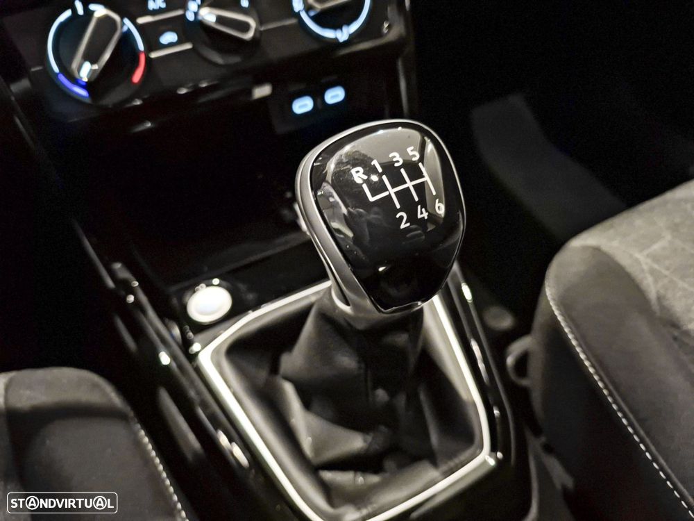 VW T-Cross 1.0 TSI Urban - 17