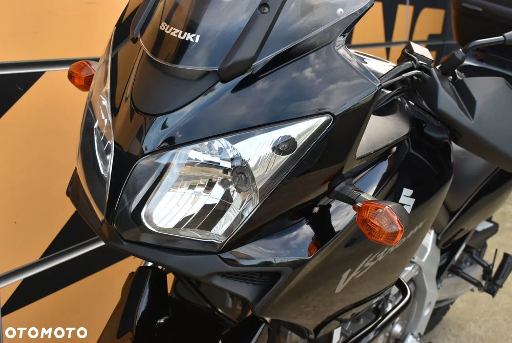 Suzuki V-STROM - 24