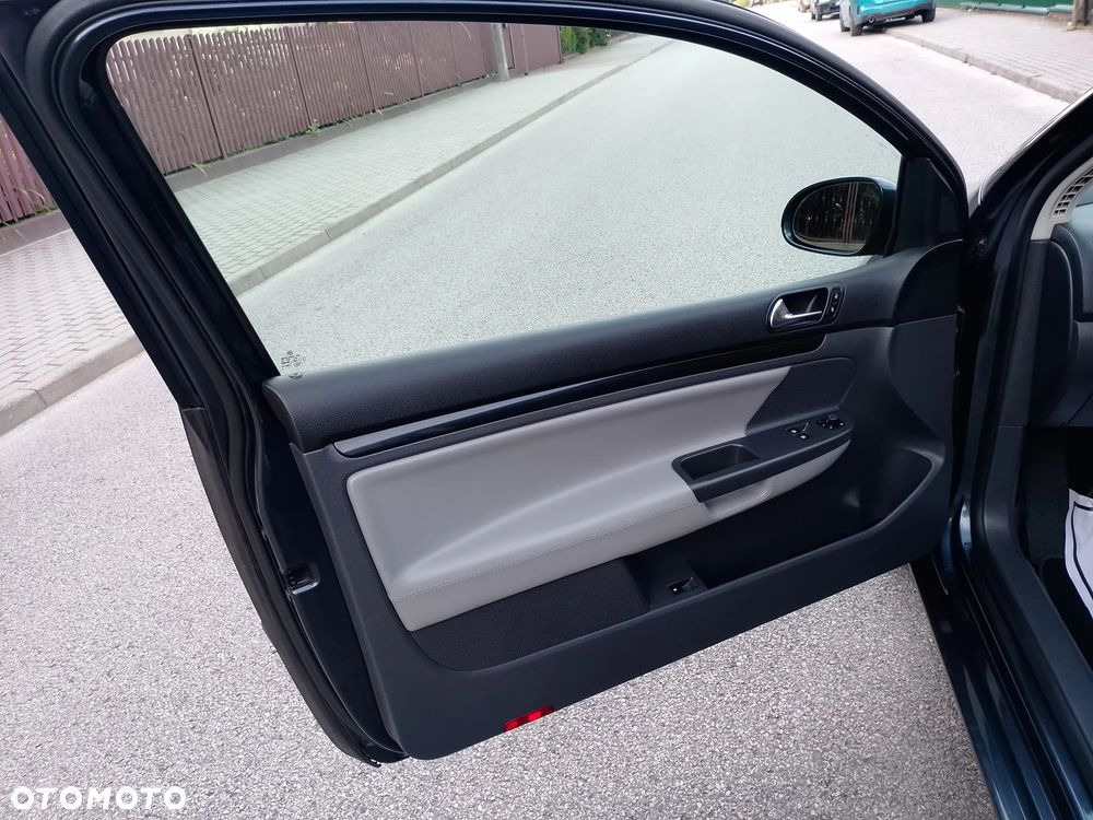 Volkswagen Golf 1.4 TSI Highline - 19