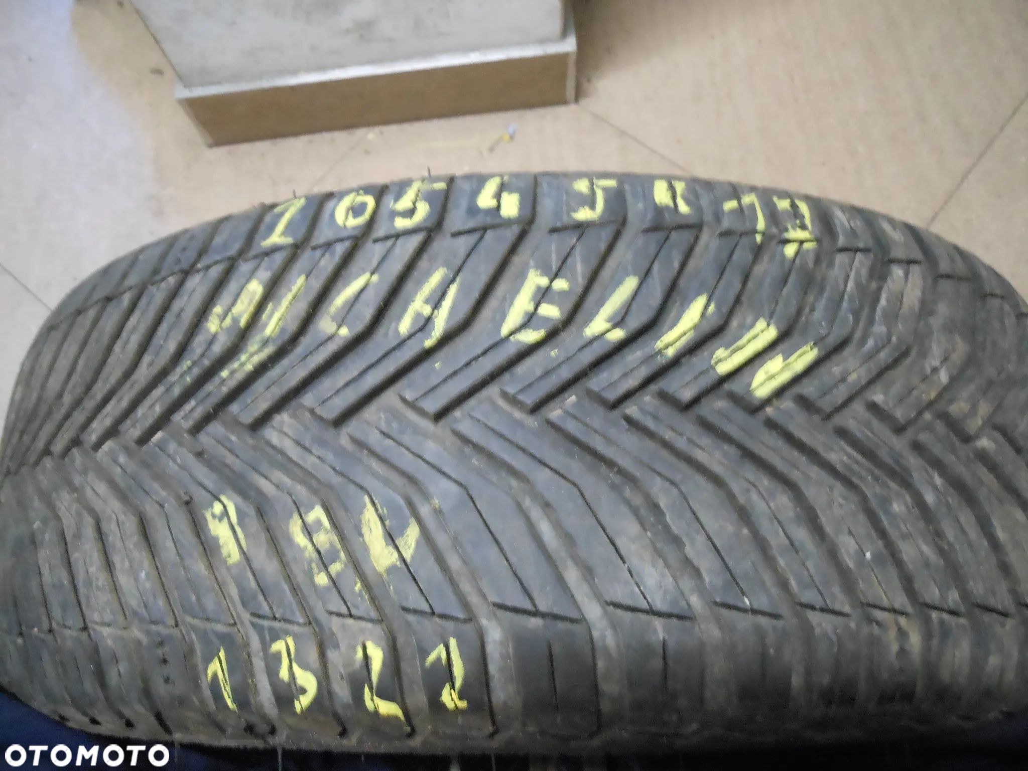 Opona pojedyńcza 205/45r17 michelin cross climate 2 6,5mm wielosezon - 1