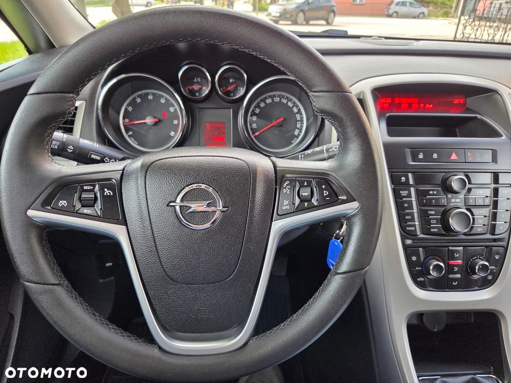 Opel Astra 1.4 Turbo - 10