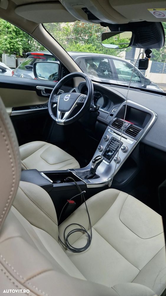 Volvo XC 60 - 6