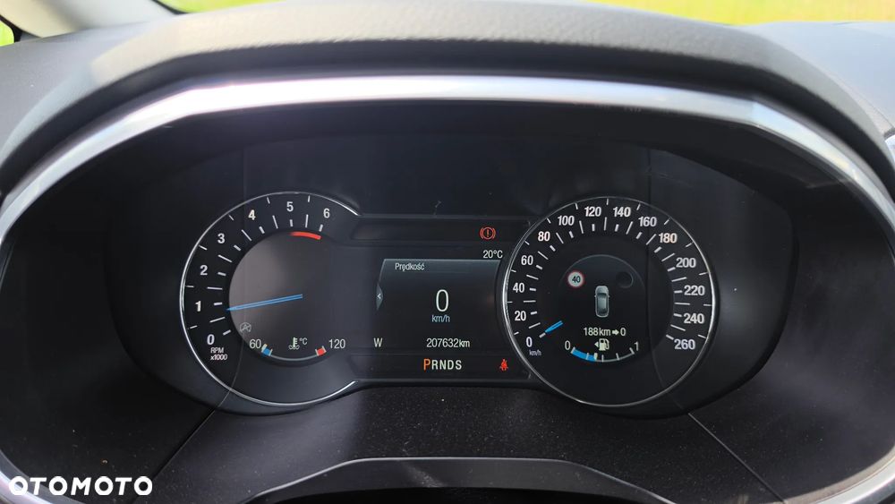 Ford S-Max - 17
