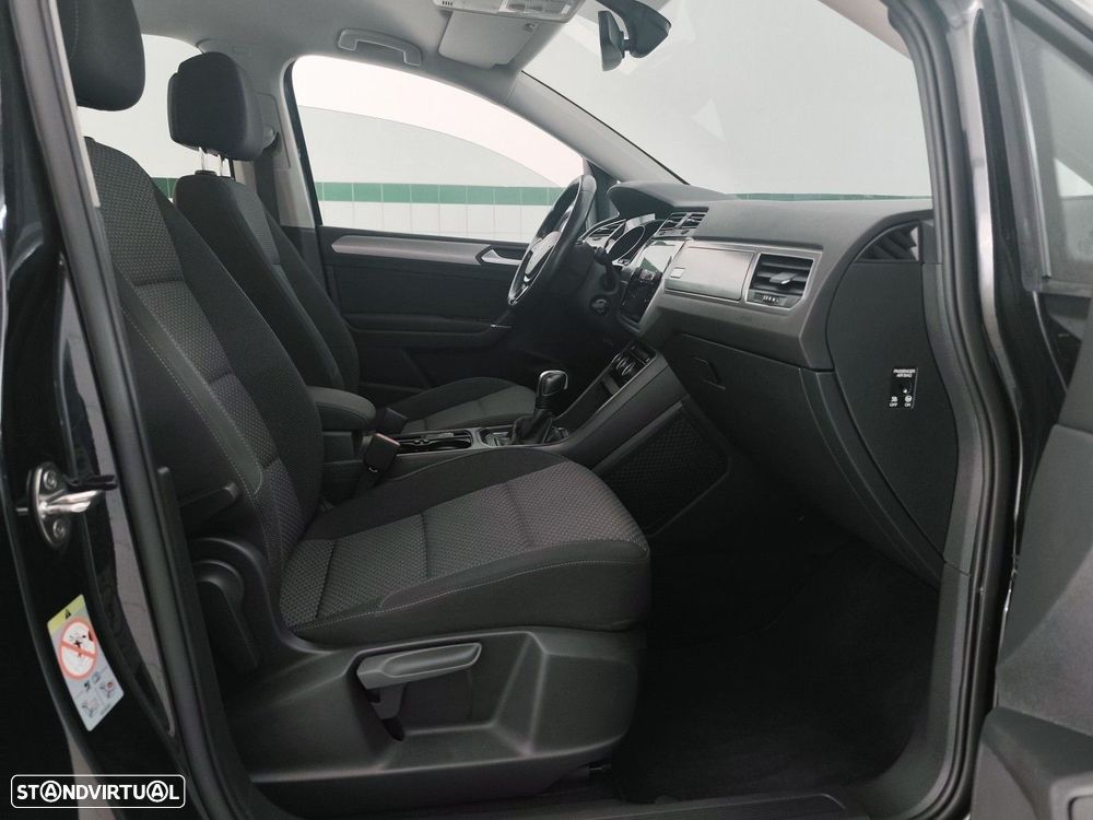 VW Touran 2.0 TDI Confortline DSG - 11