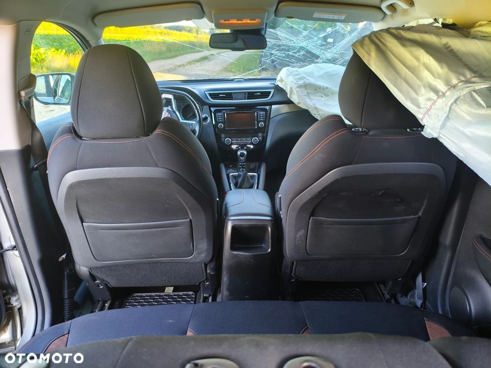 Nissan Qashqai 1.3 DIG-T N-Connecta EU6d - 15