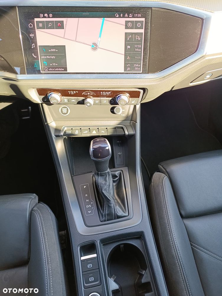Audi Q3 Sportback 45 TFSIe S tronic S line - 28