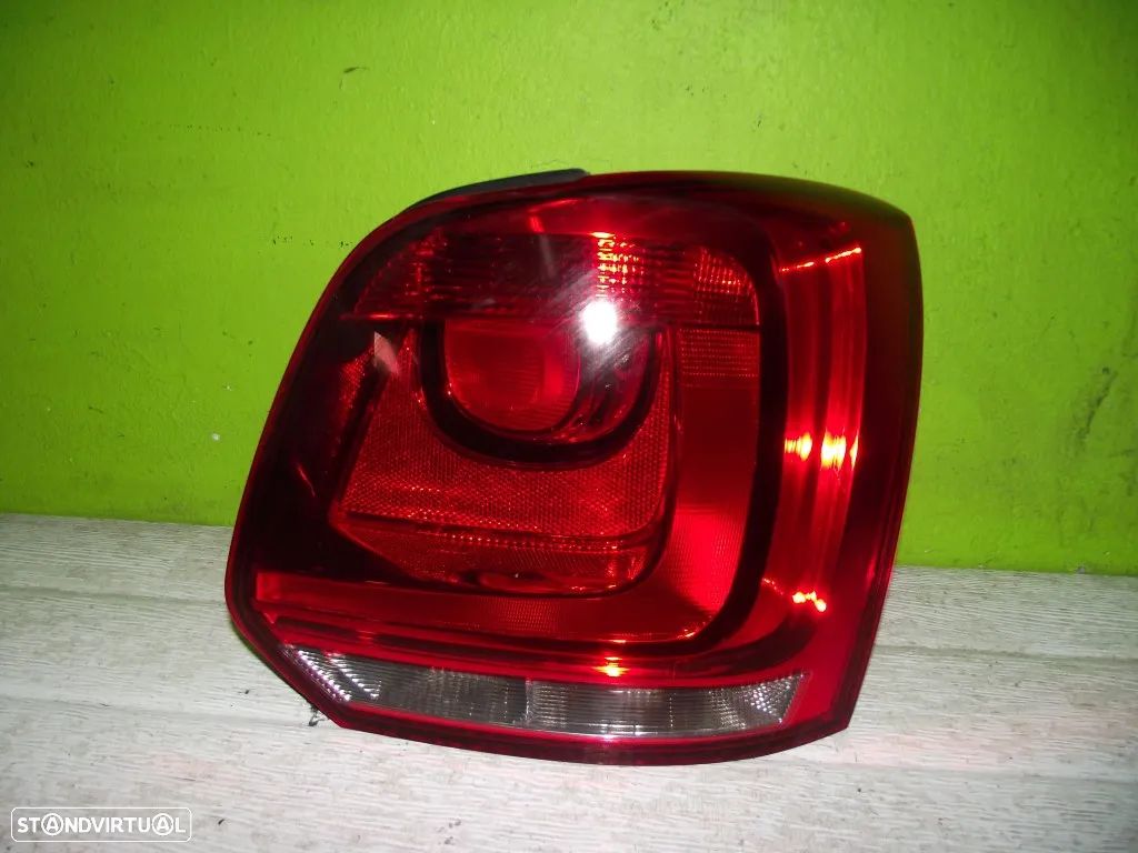 Farolim Trás Direito Volkswagen Polo - 2009 / 2014 - 1