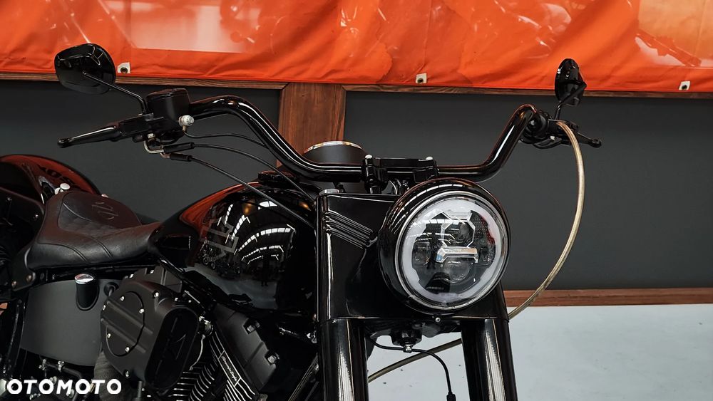Harley-Davidson Softail Heritage Classic - 17