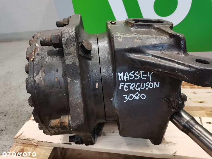 Massey Ferguson 3090 {Zwrotnica prawa} - 9