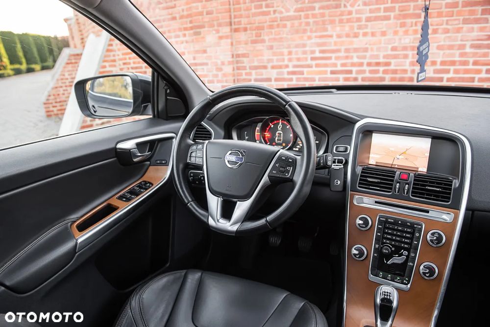 Volvo XC 60 D3 Drive-E Kinetic - 27