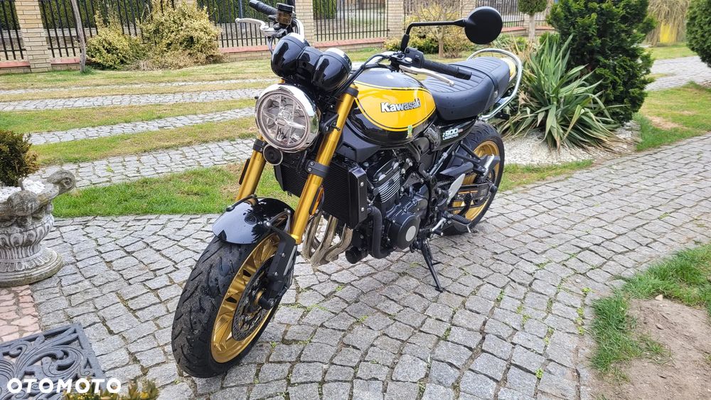 Kawasaki Z 900 RS - 2