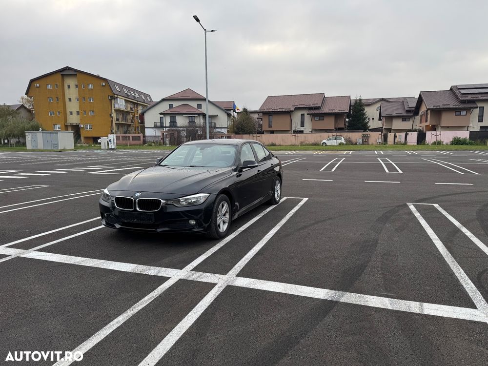 BMW Seria 3 318d Aut. Luxury Line - 2