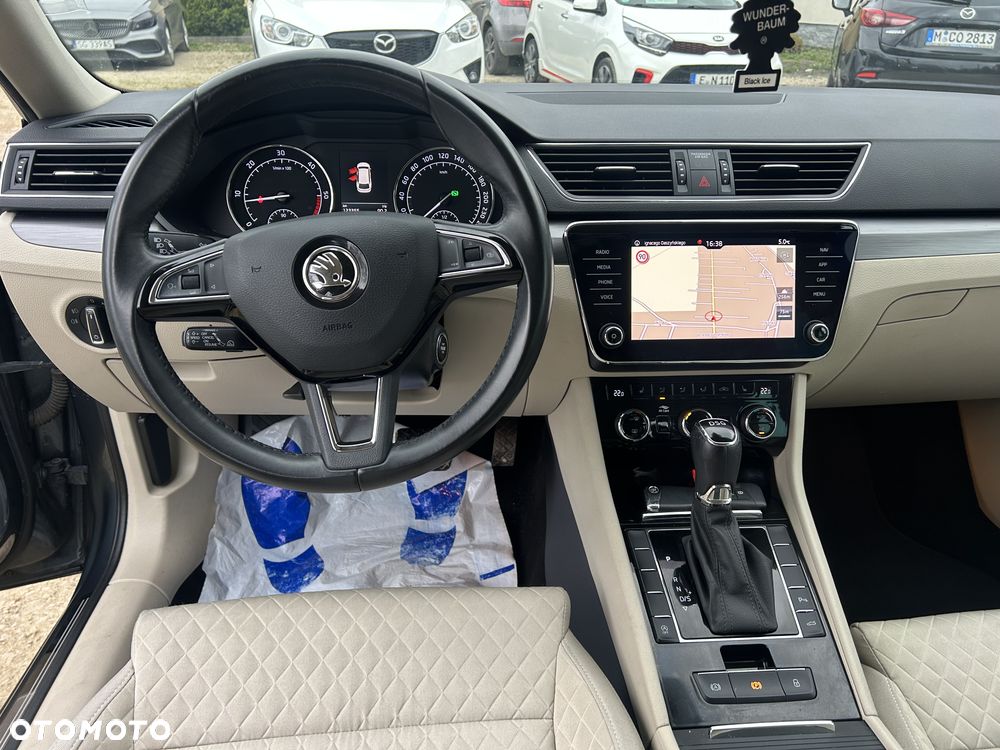 Skoda Superb 2.0 TDI DSG Premium Edition - 6