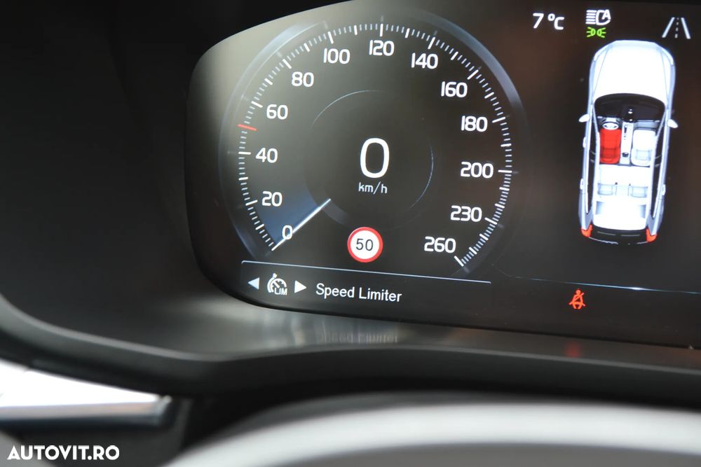 Volvo XC 60 B4 D AWD Geartronic Momentum Pro - 18