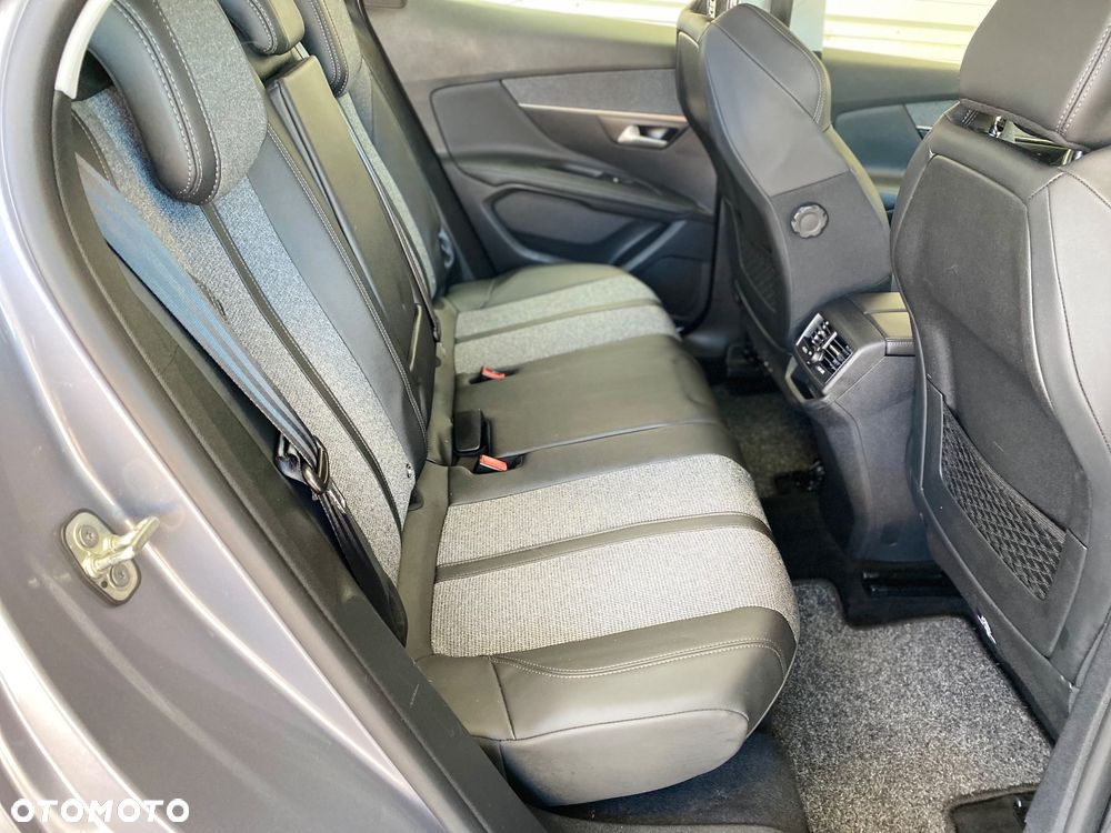 Peugeot 3008 BlueHDi 180 Stop & Start EAT8 Allure - 16