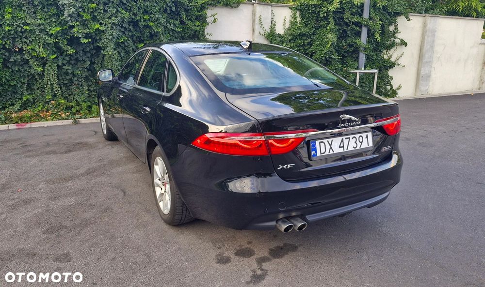 Jaguar XF 2.0 i4D Prestige - 17