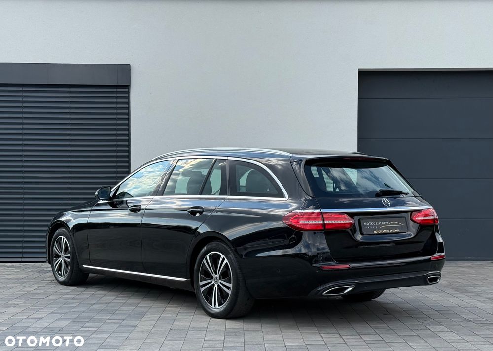 Mercedes-Benz Klasa E 200 d 9G-TRONIC Exclusive - 6