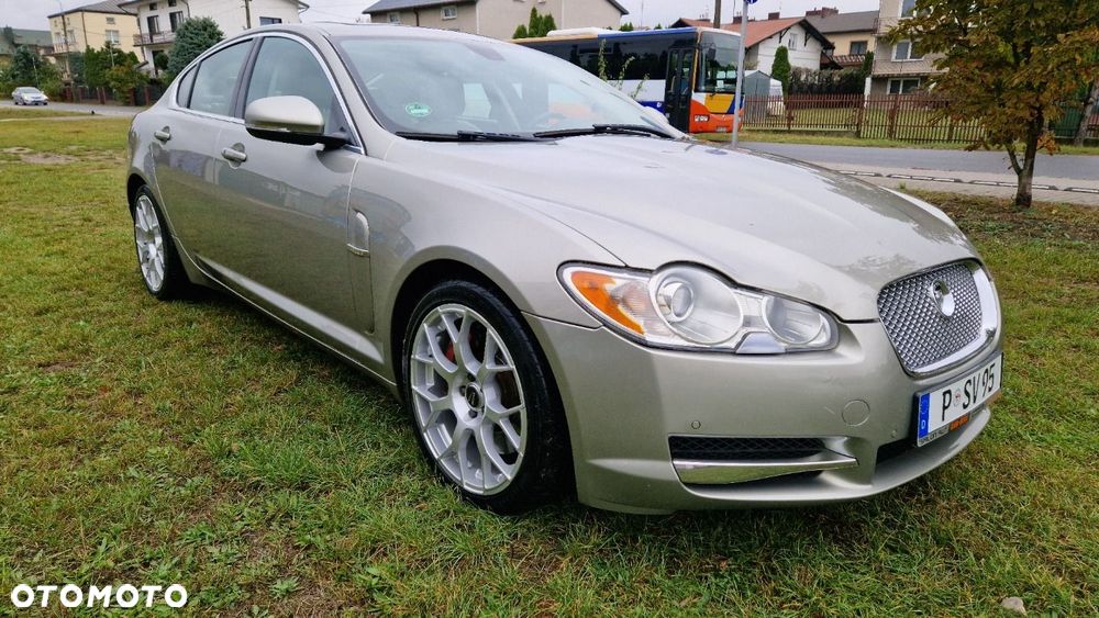 Jaguar XF 3.0 V6 Diesel Sportbrake - 4