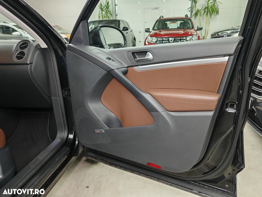 Volkswagen Tiguan 2.0 TDI 4Motion DSG BMT Sport & Style - 29