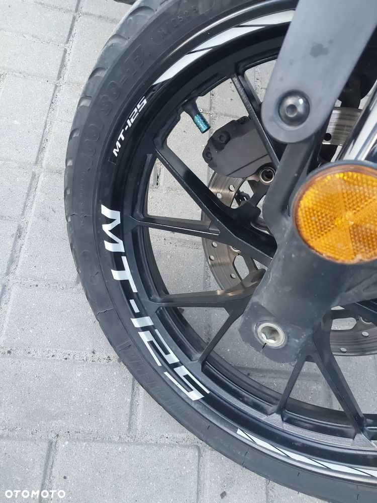 Yamaha MT - 8