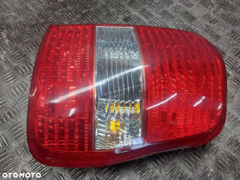 LAMPA LEWY TYŁ + PRAWY TYŁ KOMPLET KIA CARNIVAL I LIFT - 3